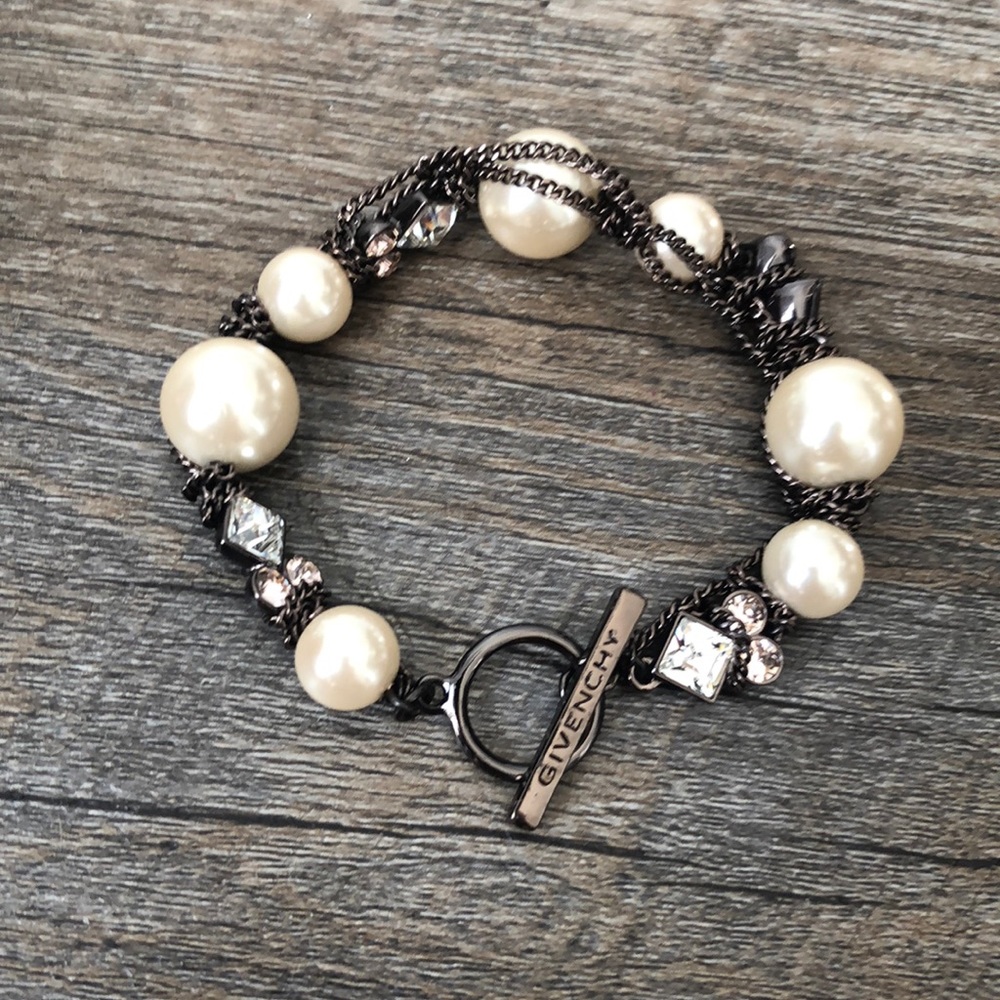 Givenchy pearly and crystal toggle chain bracelet